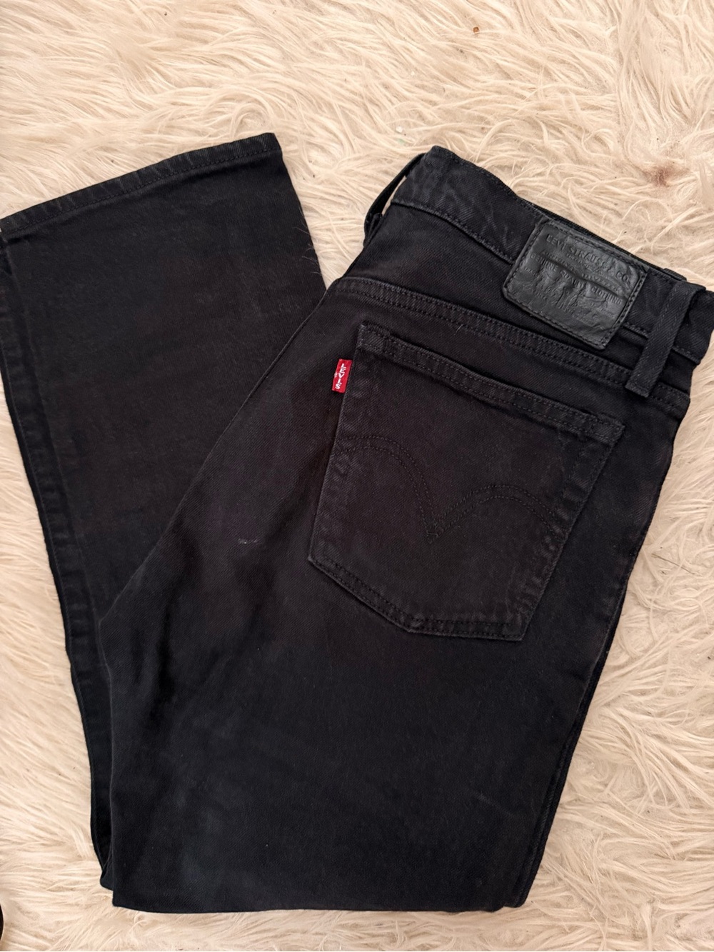 Levi's Women's Black Straight Leg Jeans